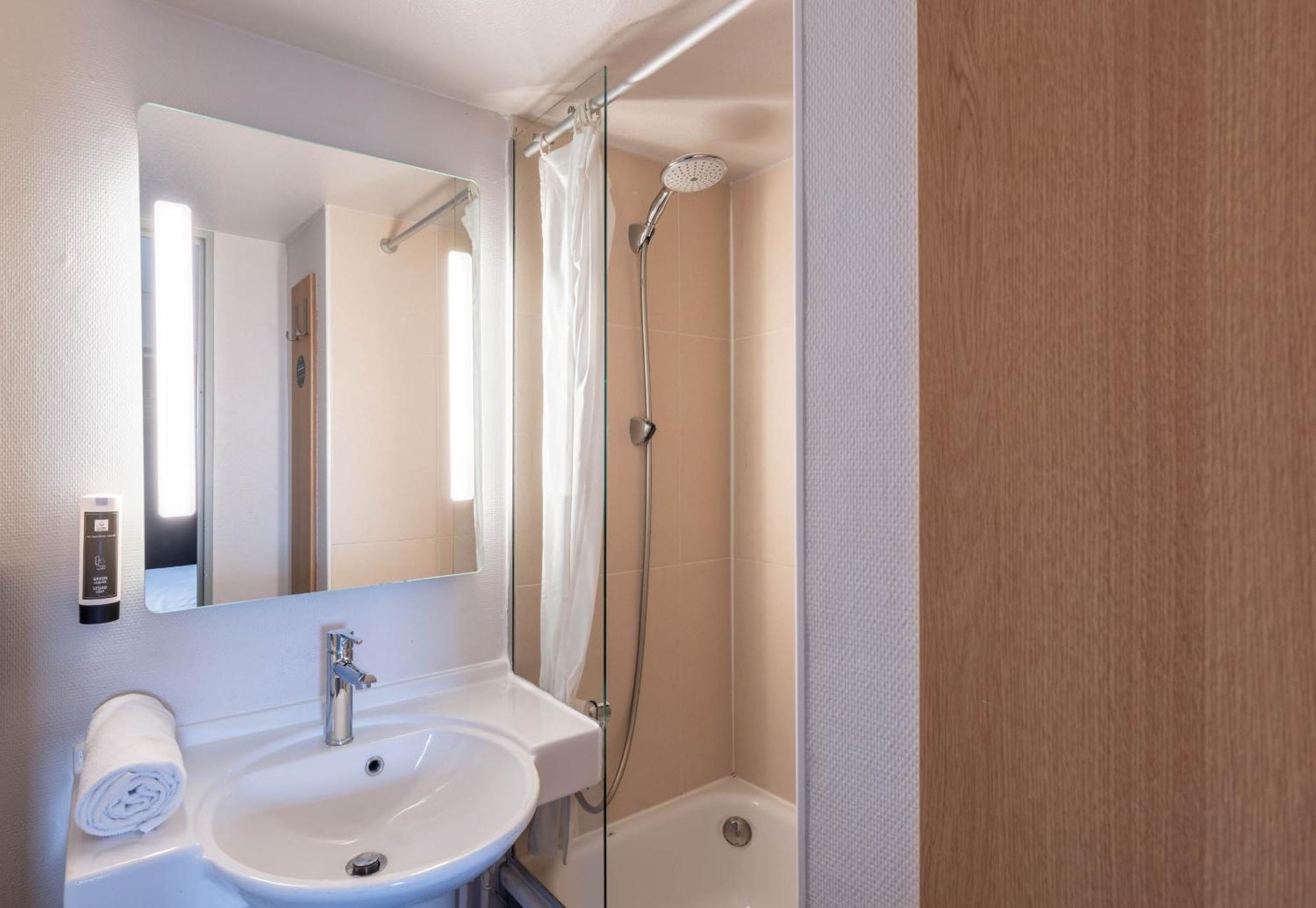 B&B Hôtel Lille Seclin Unexpo Exterior foto